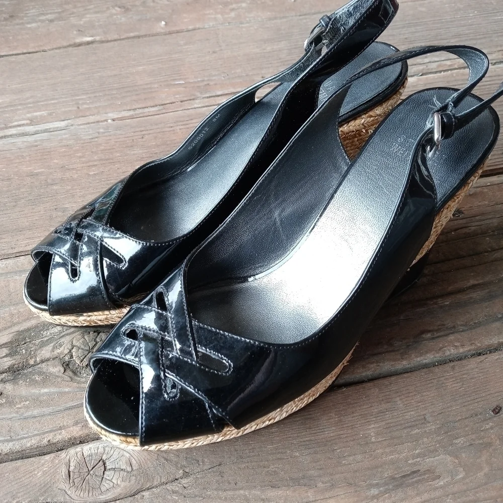 Stuart Weitzman women's black patent leather platf